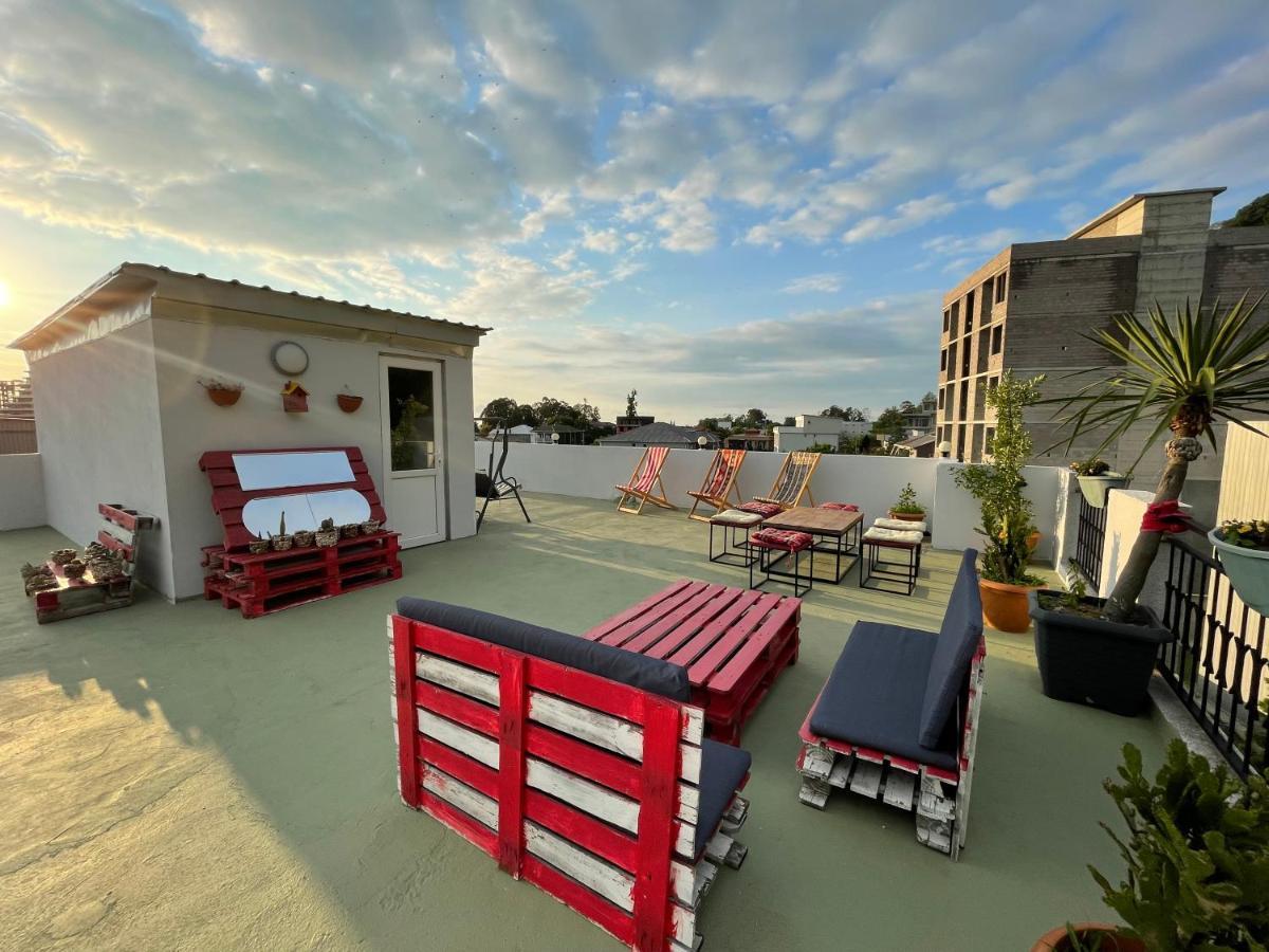 Hotel Charli Gonio Bagian luar foto